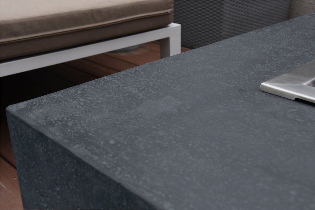 Elementi Hampton in Dark Gray, supplier studio photo